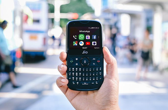 Jio Phone 2 product photo